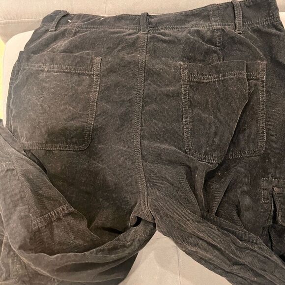 American Eagle AE Corduroy Cargo Pants - Picture 2 of 4